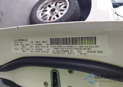 2009 Dodge Ram 1500 Laramie z USA, uszkodzony, nr VIN 1D3HV13T79S808256